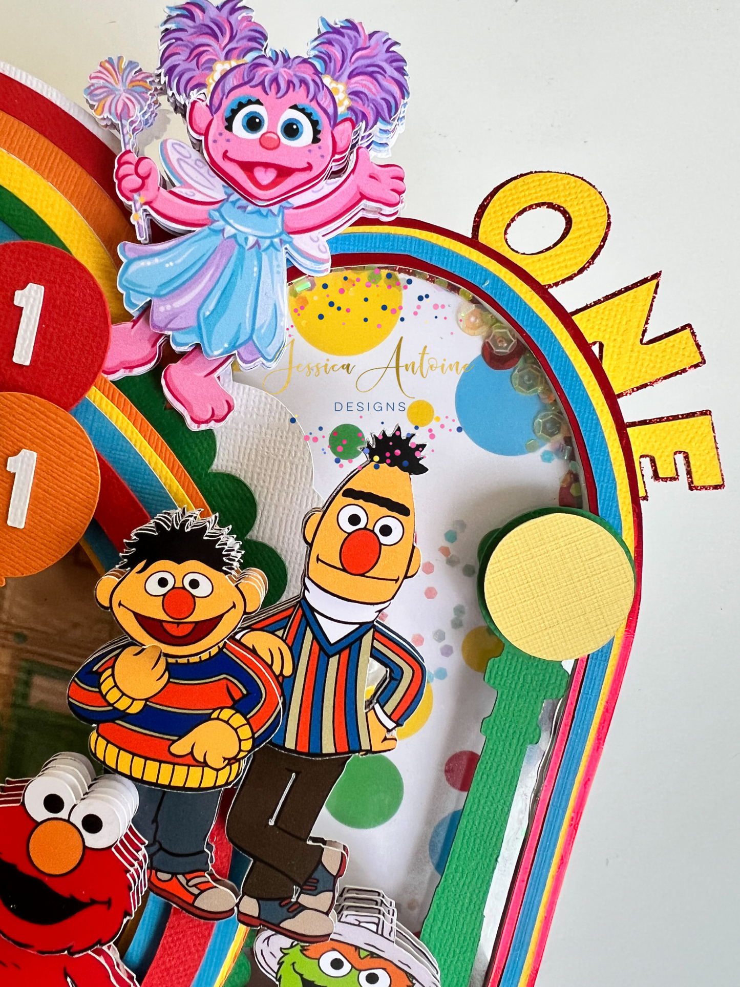 Puppets Shaker Cake Topper