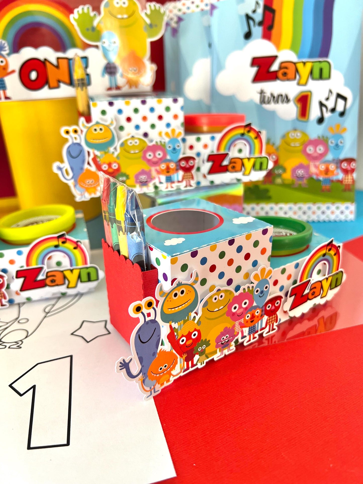 Super Simple Songs Activity Box - Play Dough Box - Coloring Page with Crayons